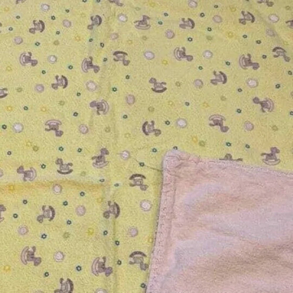 Unknown vintage yellow